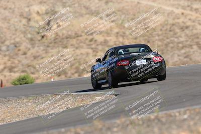 media/Oct-01-2022-Team Topak Racing (Sat) [[f860fb51be]]/2-Inter Low 2/session 1 turn 3/